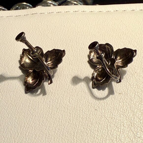 VTG ~ Sterling Silver Leaf Earrings With Blue Rhinestone  Very Old ~ Screw Backs - Picture 4 of 5